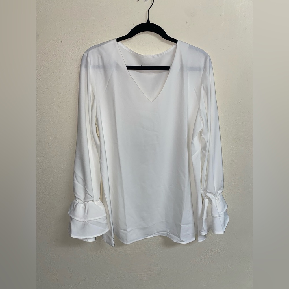 Super cute white blouse